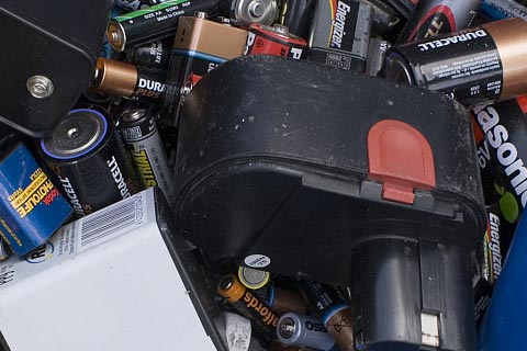 索若达乡专业回收汽车电池-电池浆料回收-[收废弃蓄电池]